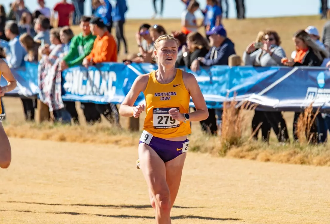 Emma Hoins won MVC Runner of the Week earlier this season.