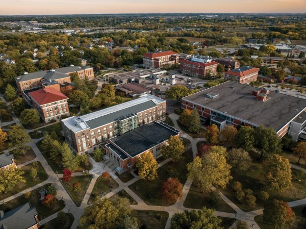 UNI Deaf Cultural Experience (DCE) is a student organization that promotes awareness and appreciation to Deaf culture throughout the University of Northern Iowa campus and surrounding community.